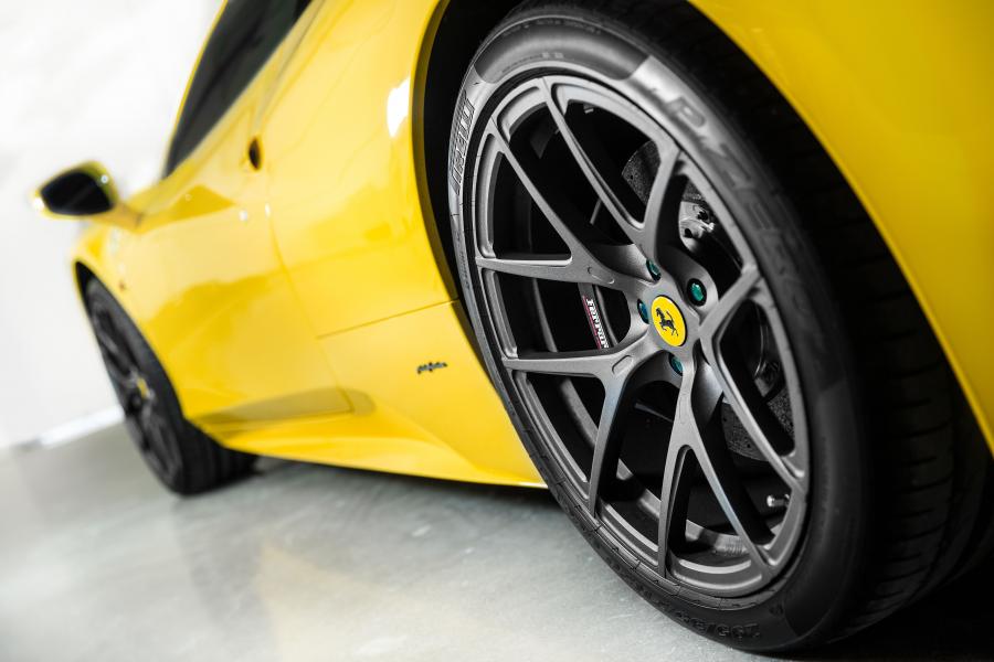  Ferrari 458 Italia VS-130 by Vorsteiner 2012 года  (фото 8 из 14)